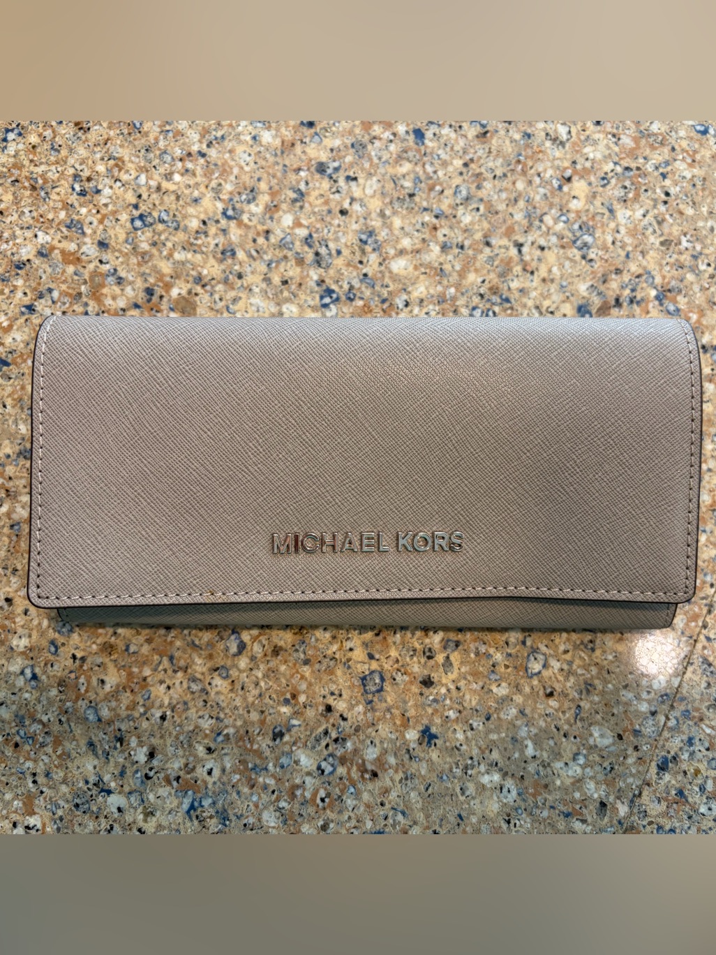 Michael Kors Pearl Grey Jet Set Leather Wallet